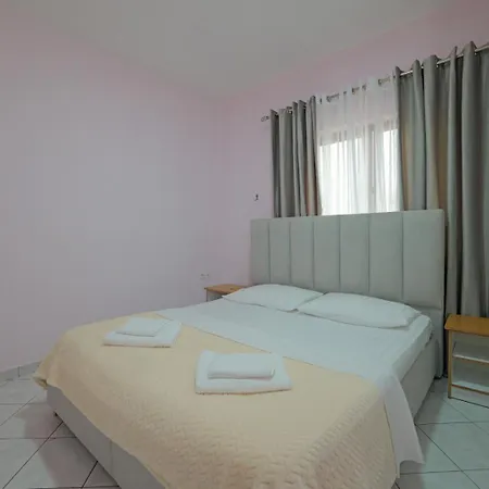 Apartment Eden