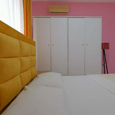Eden Apartment